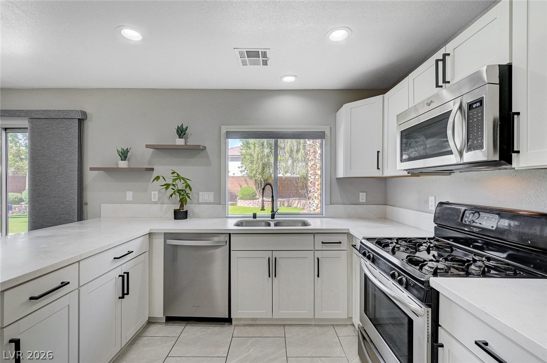 2558 Williamsburg Street Henderson NV 89052