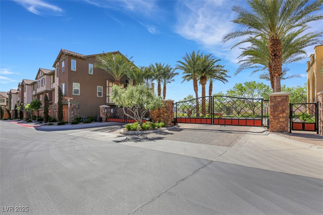 29 Via Di Vita Henderson NV 89011