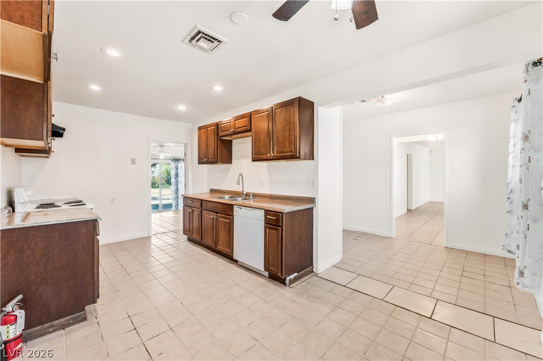 203 Earl Street Las Vegas NV 89101