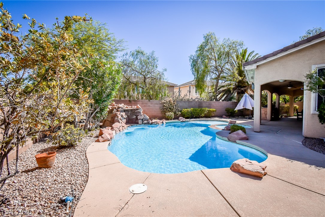 10243 Bright Harbor Avenue Las Vegas NV 89135
