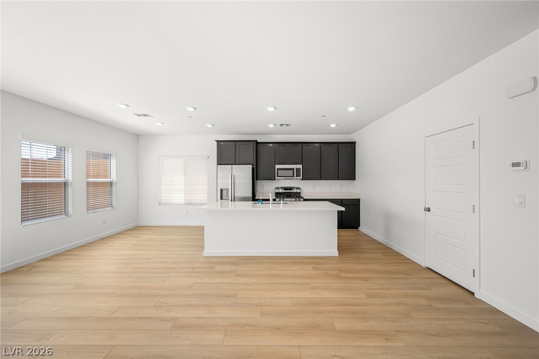 9939 Kimura Hills Avenue Las Vegas NV 89129