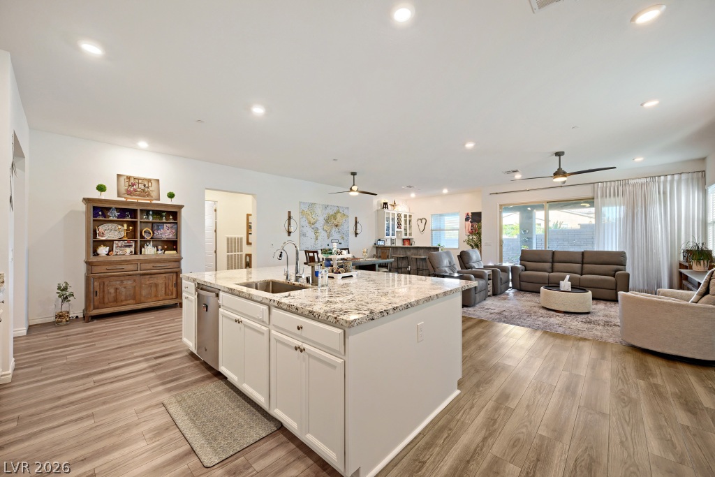 752 Dorsey Falls Street Henderson NV 89011
