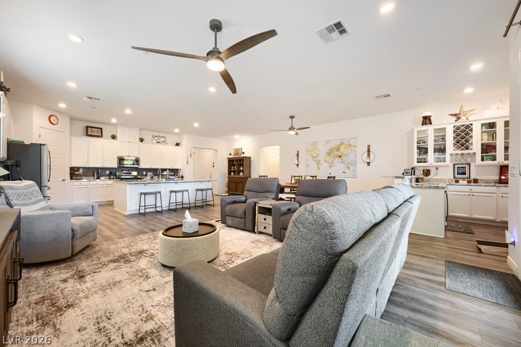 752 Dorsey Falls Street Henderson NV 89011