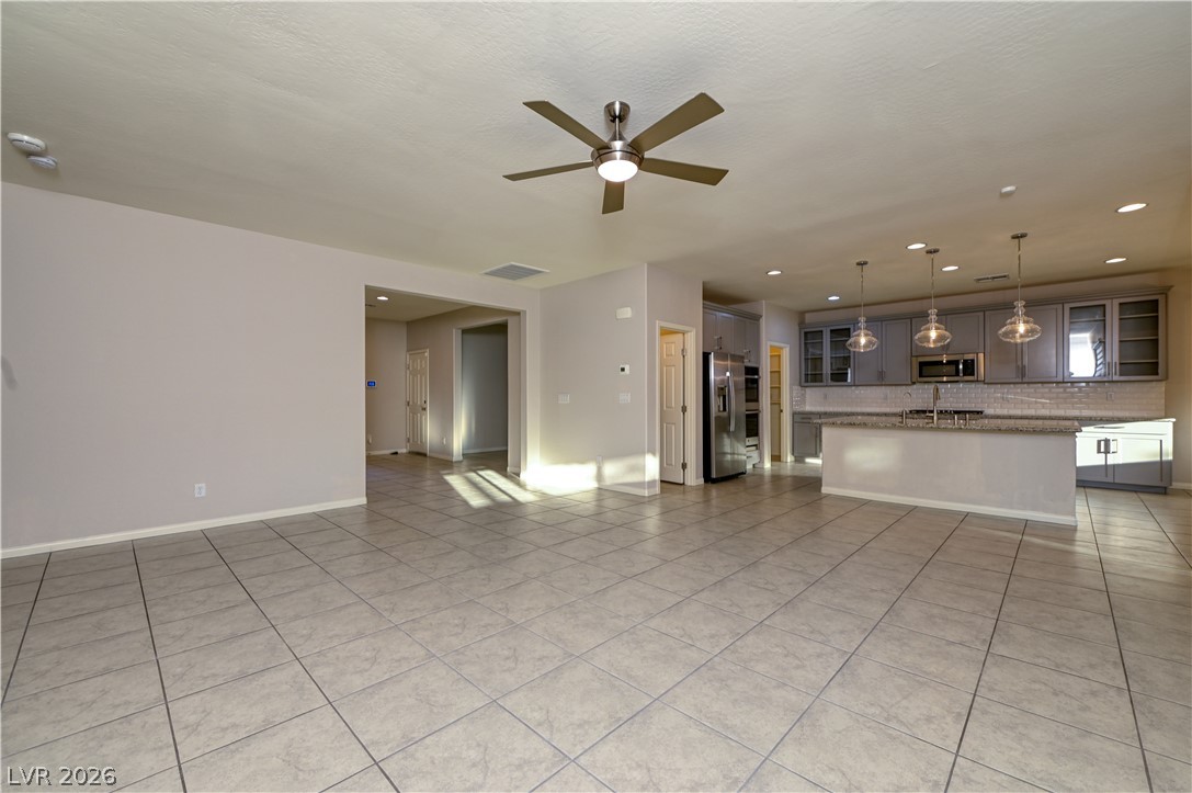 9609 Lexington Arch Street Las Vegas NV 89178