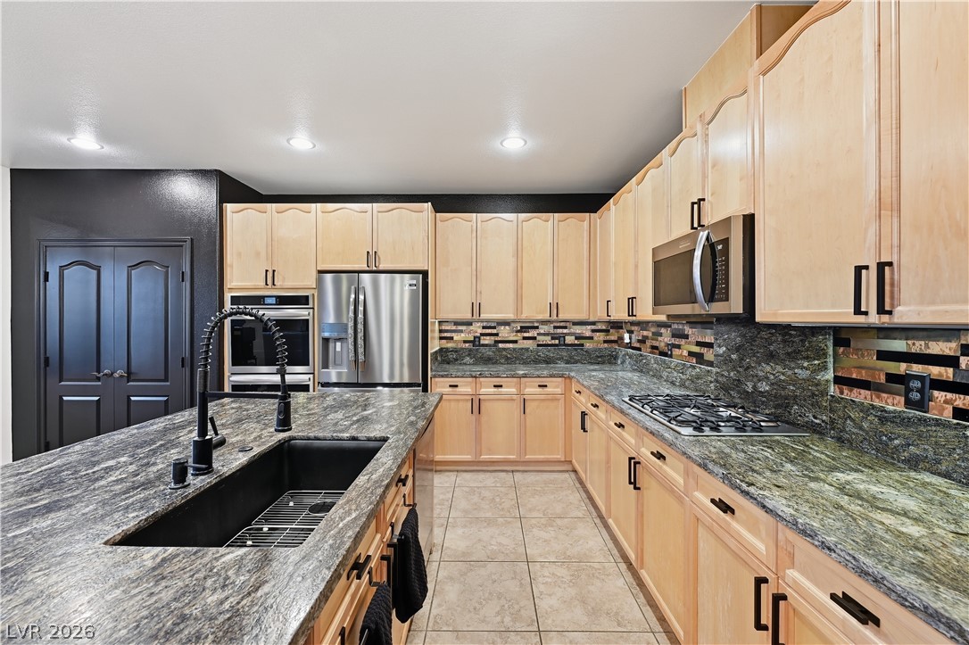 7572 Desertscape Avenue Las Vegas NV 89178