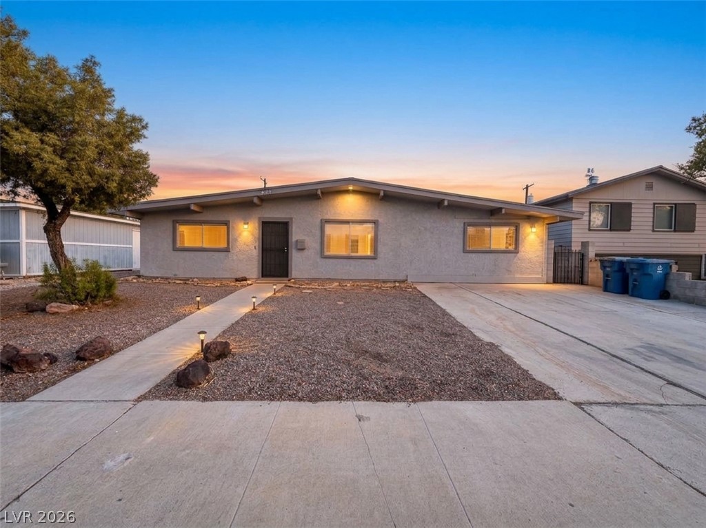 221 Milinane Drive Las Vegas NV 89107