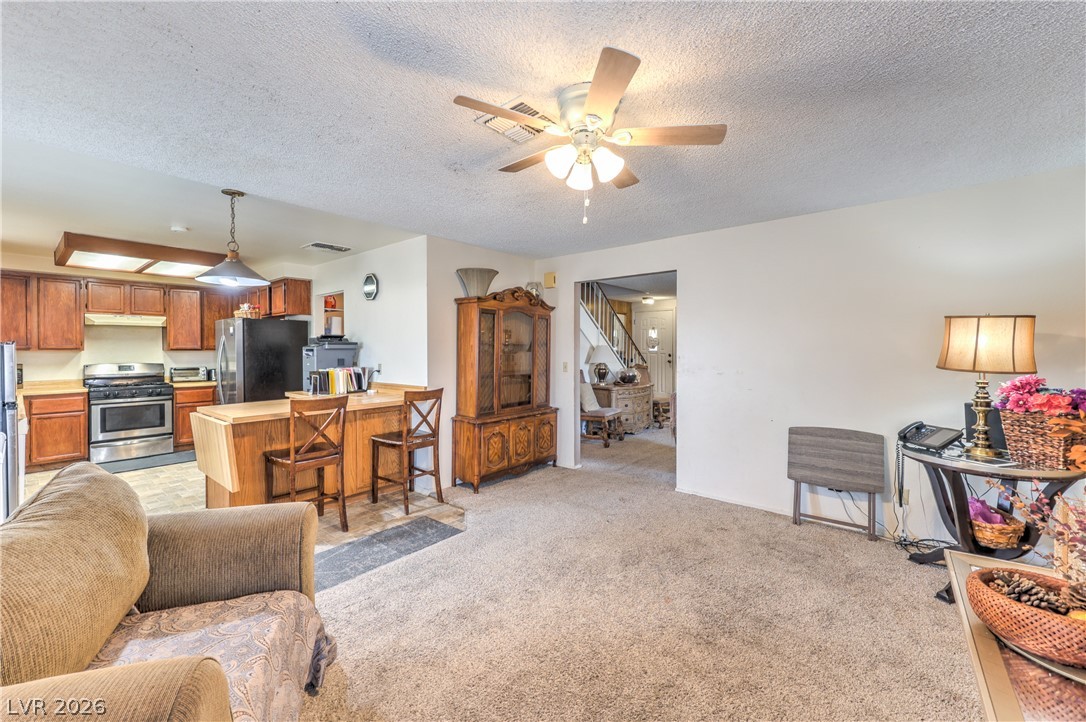 6728 Wenatchee Drive Las Vegas NV 89107