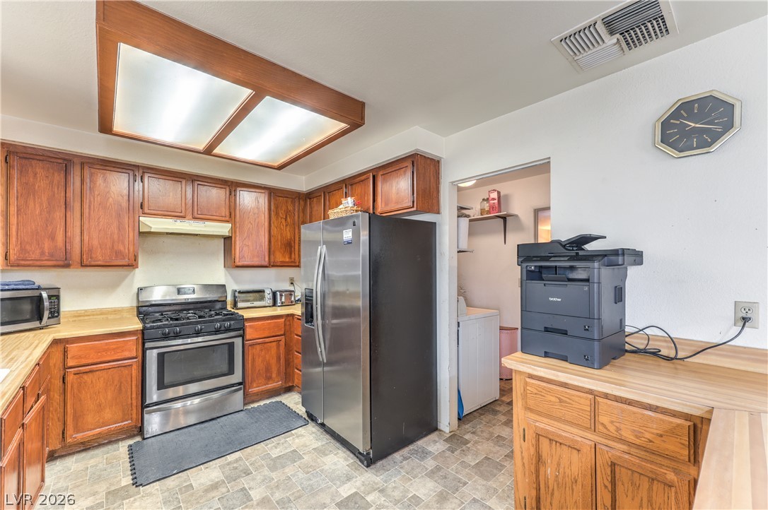 6728 Wenatchee Drive Las Vegas NV 89107