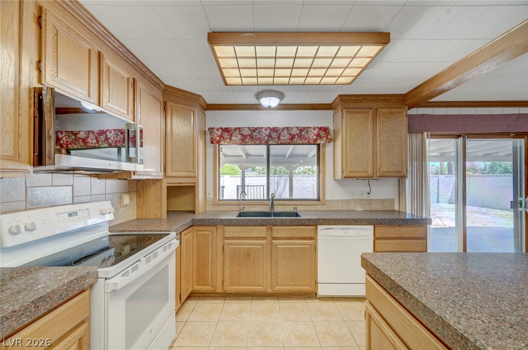 1900 Stonehaven Drive Las Vegas NV 89108