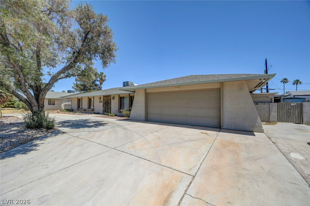 1900 Stonehaven Drive Las Vegas NV 89108