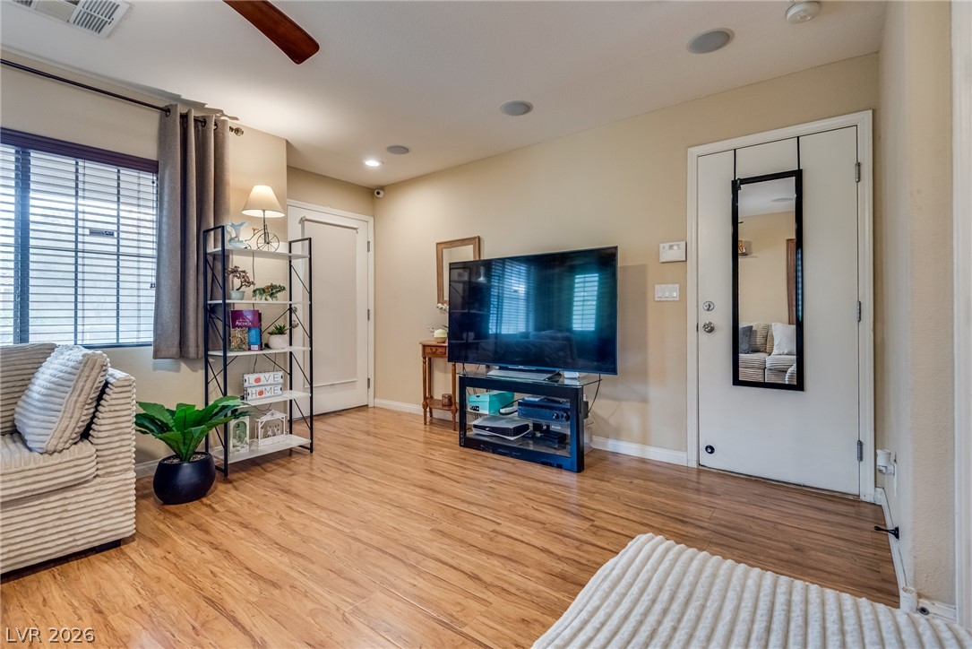 5280 Judkins Drive Las Vegas NV 89122