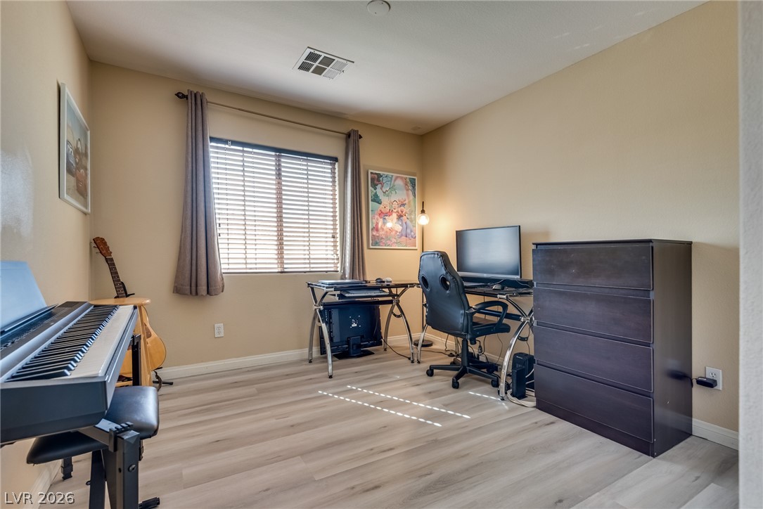 5280 Judkins Drive Las Vegas NV 89122