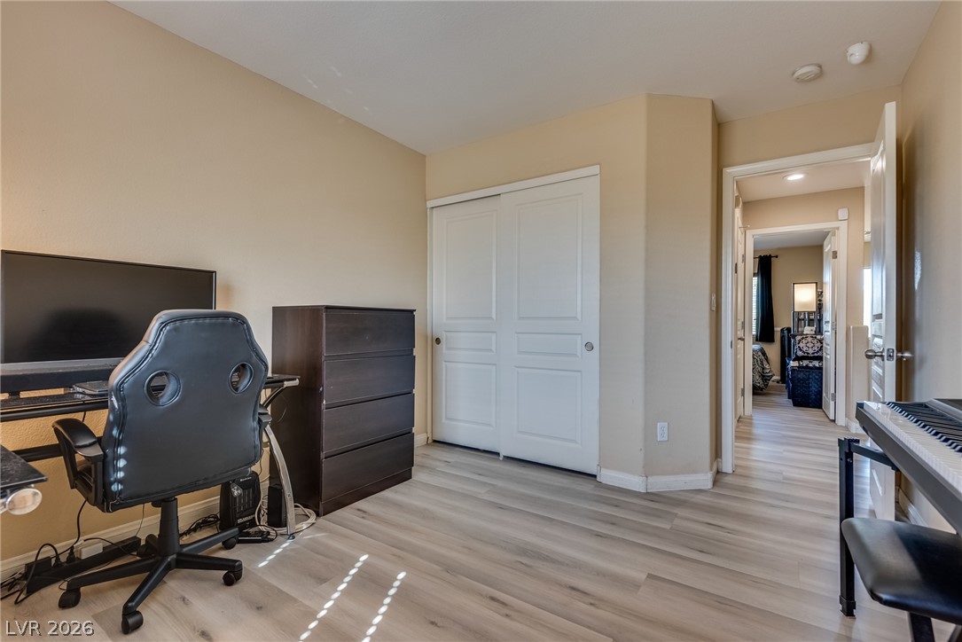 5280 Judkins Drive Las Vegas NV 89122