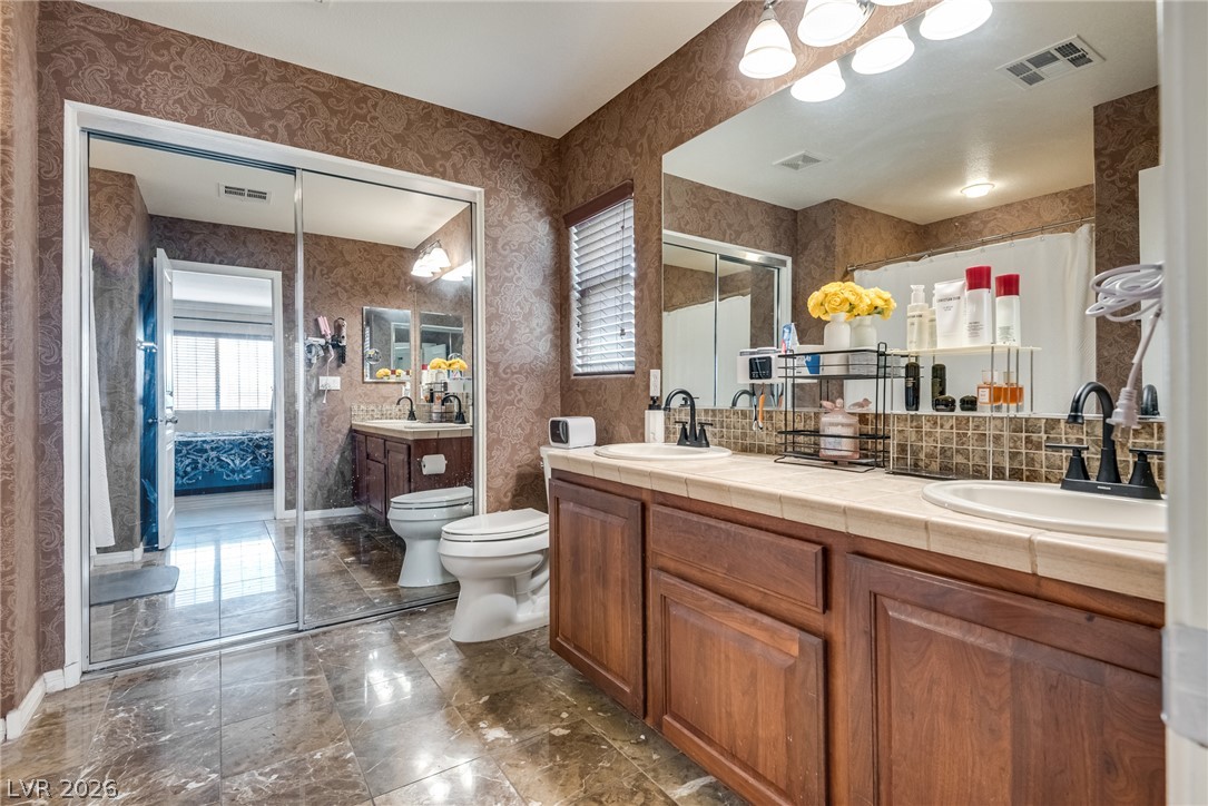 5280 Judkins Drive Las Vegas NV 89122
