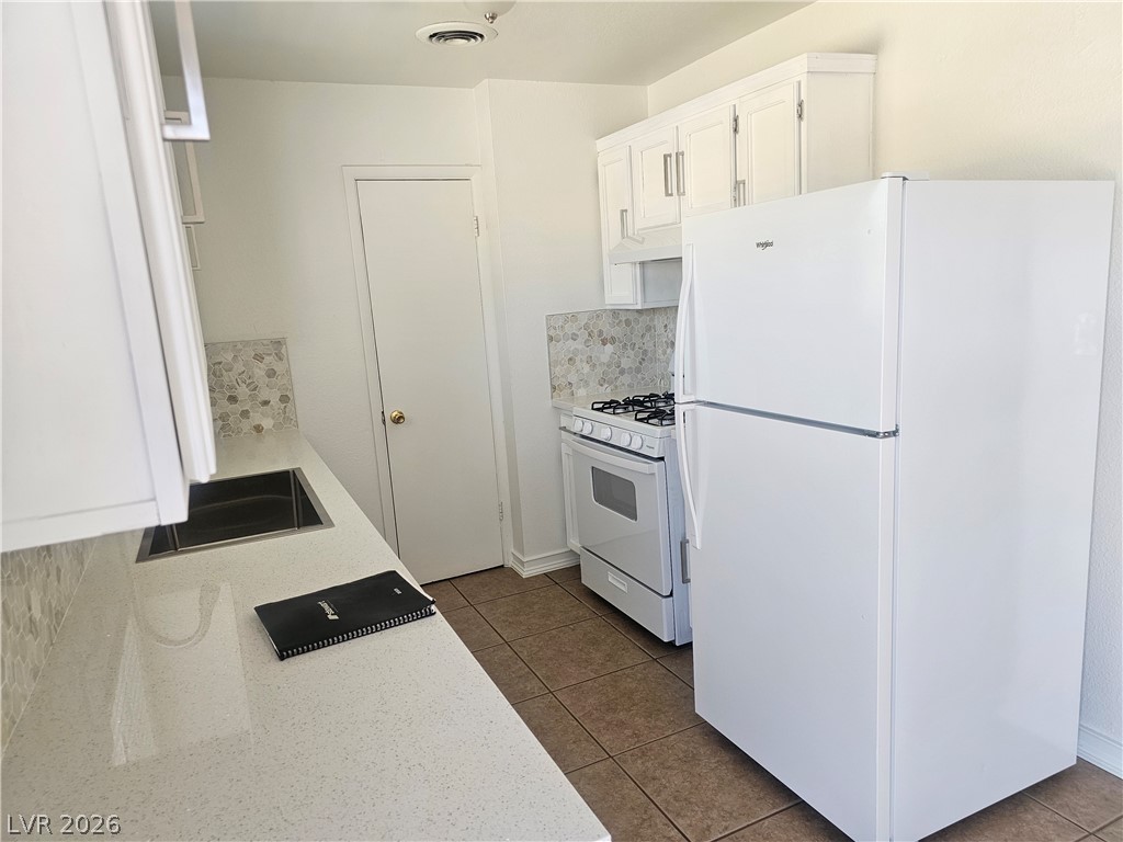 1300 Sandy Cove Street Las Vegas NV 89110