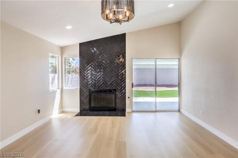 8305 Windrush Avenue Las Vegas NV 89117