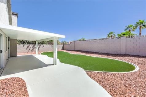 8305 Windrush Avenue Las Vegas NV 89117