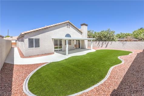 8305 Windrush Avenue Las Vegas NV 89117