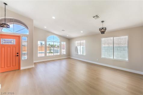 8305 Windrush Avenue Las Vegas NV 89117