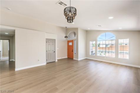 8305 Windrush Avenue Las Vegas NV 89117