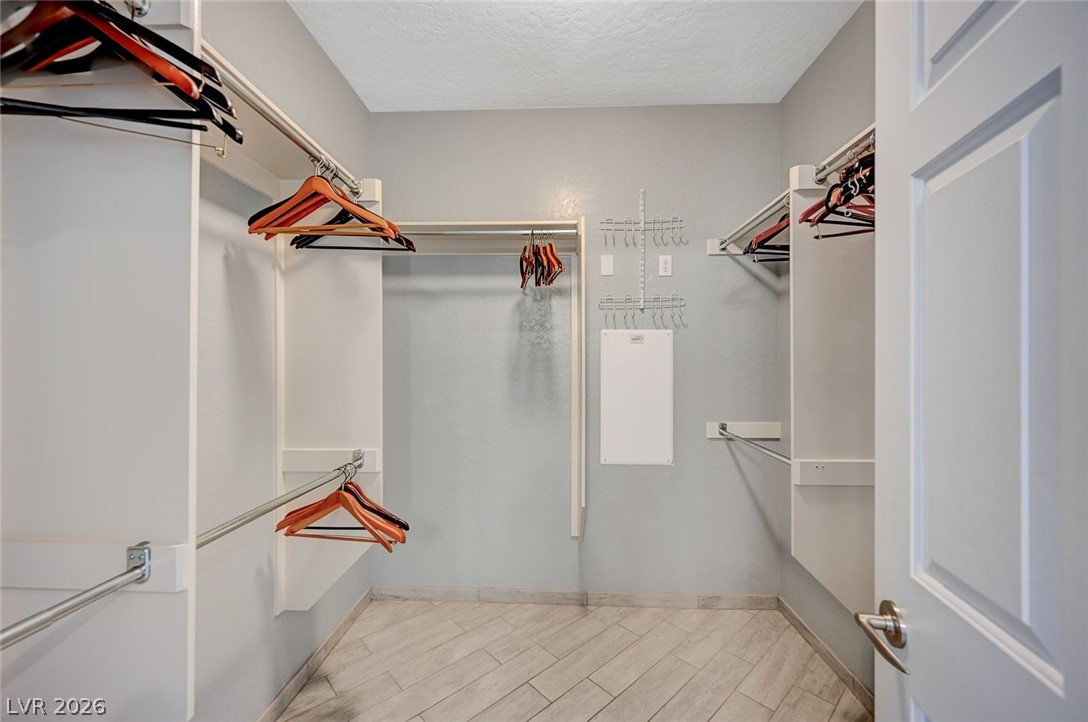 5977 Falconer Avenue Las Vegas NV 89122