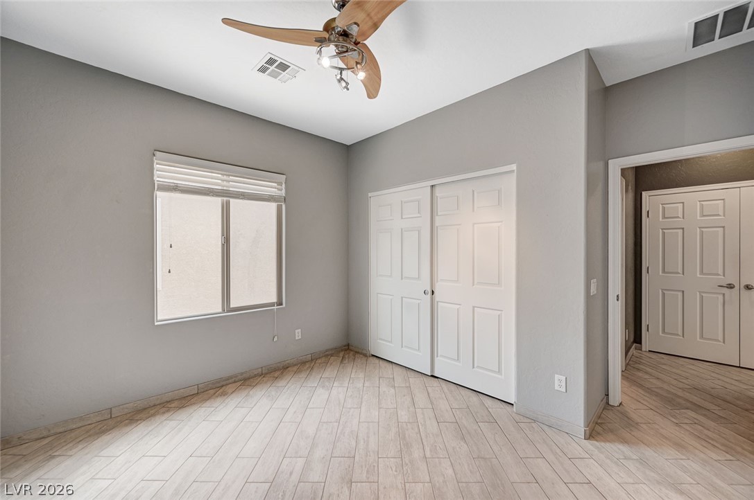 5977 Falconer Avenue Las Vegas NV 89122