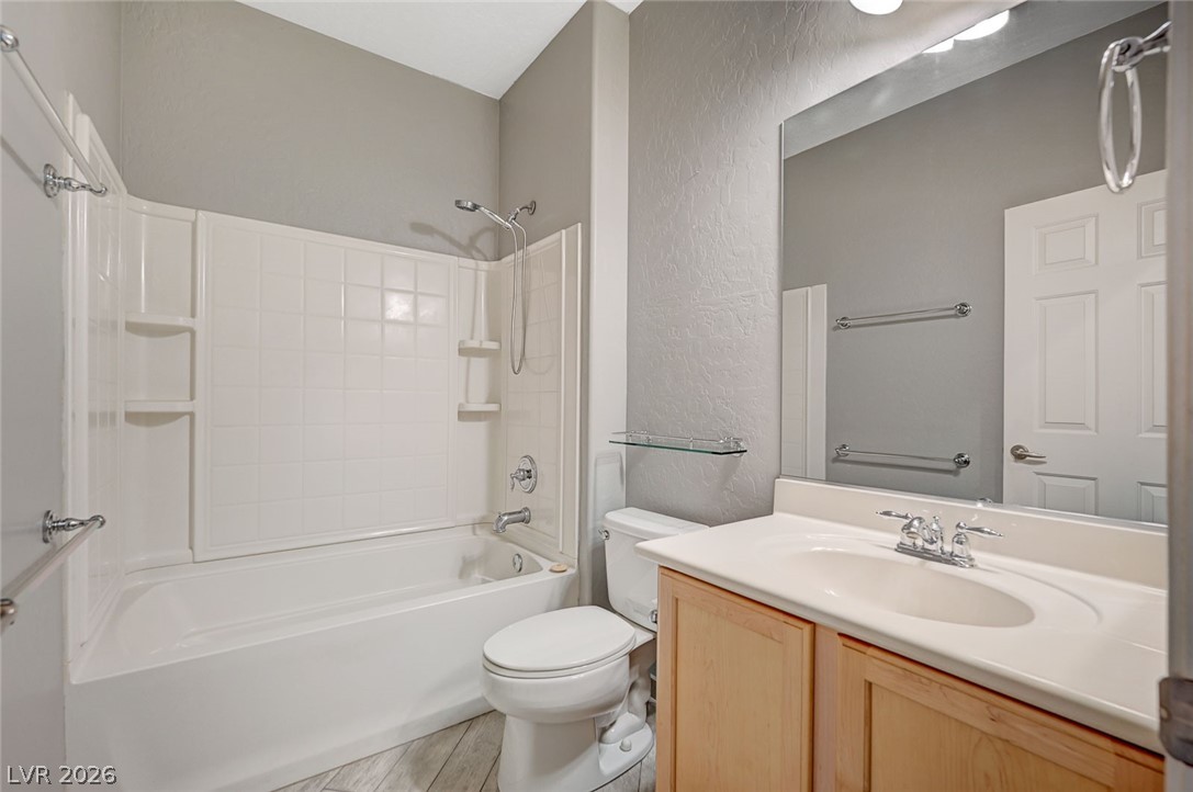 5977 Falconer Avenue Las Vegas NV 89122