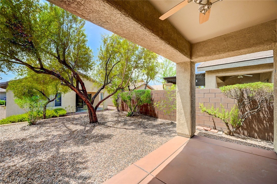 5977 Falconer Avenue Las Vegas NV 89122