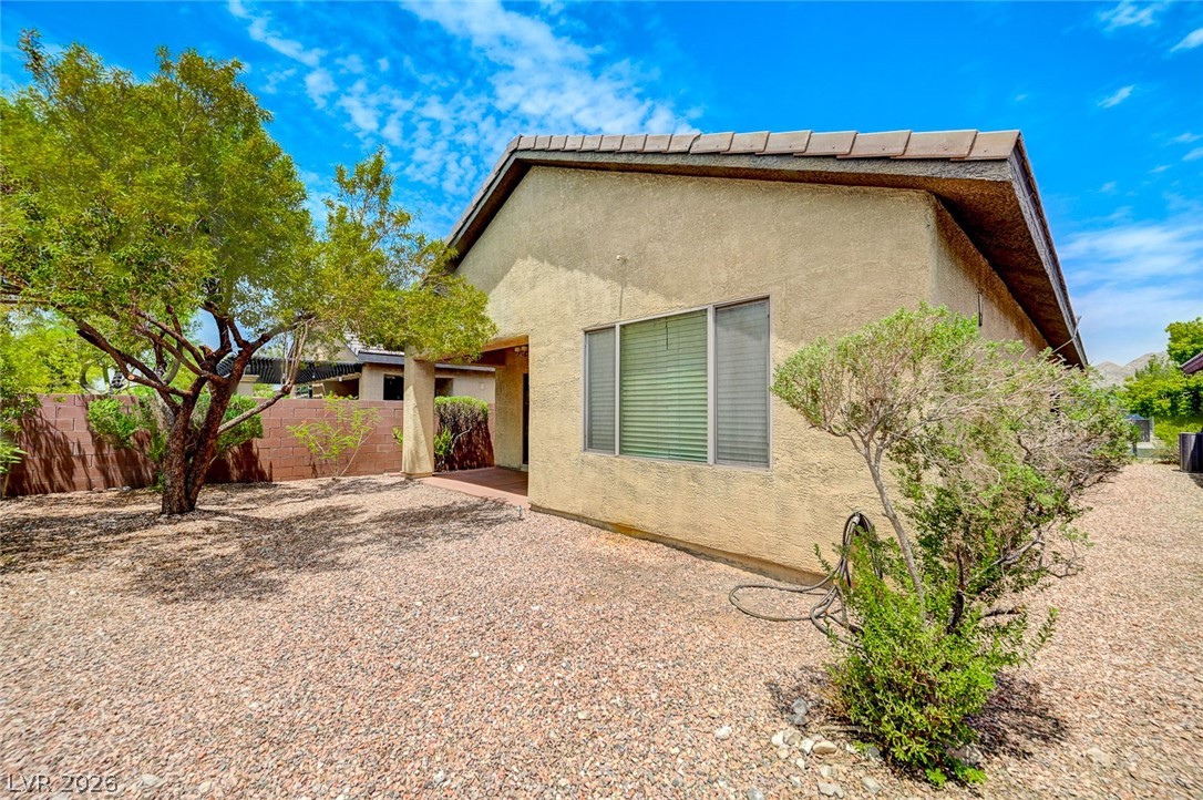 5977 Falconer Avenue Las Vegas NV 89122