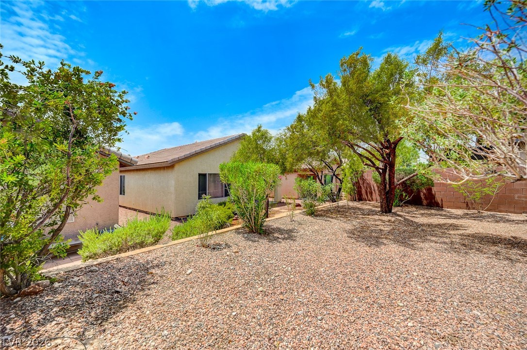 5977 Falconer Avenue Las Vegas NV 89122