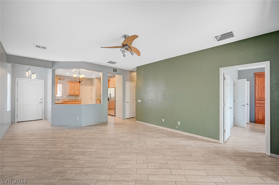 5977 Falconer Avenue Las Vegas NV 89122