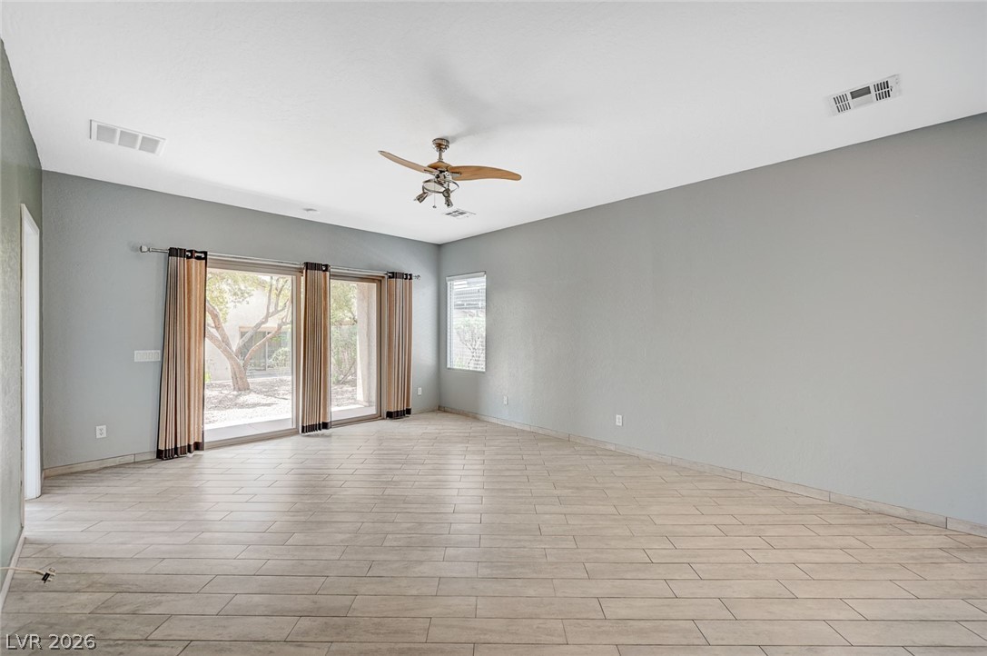 5977 Falconer Avenue Las Vegas NV 89122
