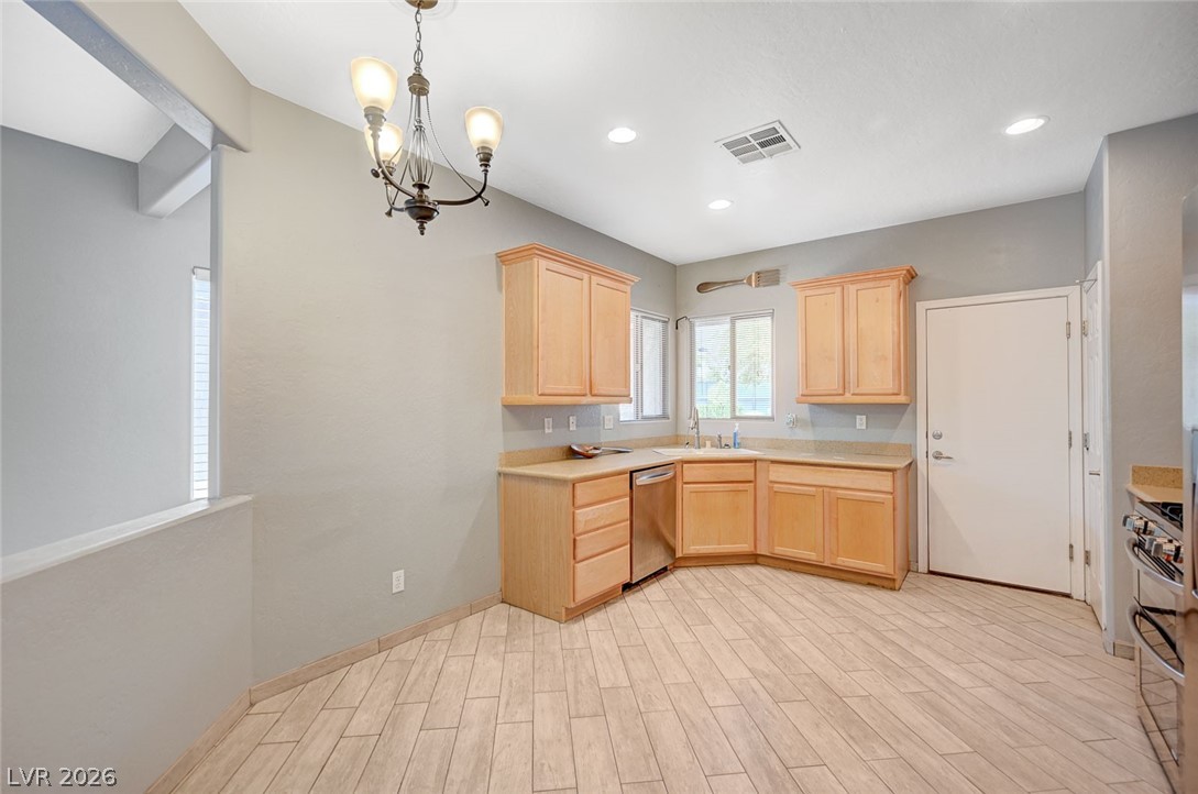 5977 Falconer Avenue Las Vegas NV 89122