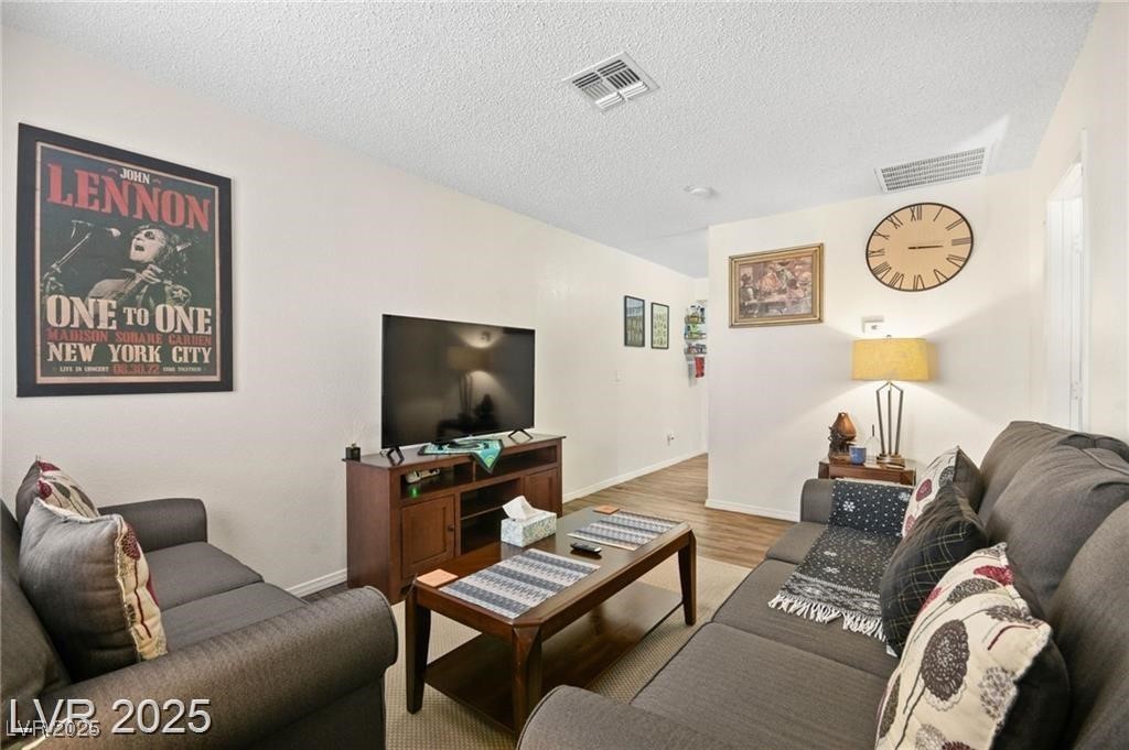 3982 Voxna Street Las Vegas NV 89119