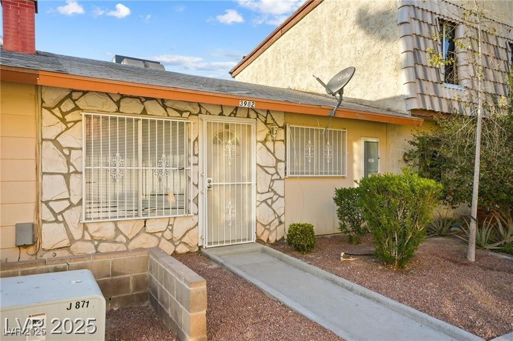 3982 Voxna Street Las Vegas NV 89119