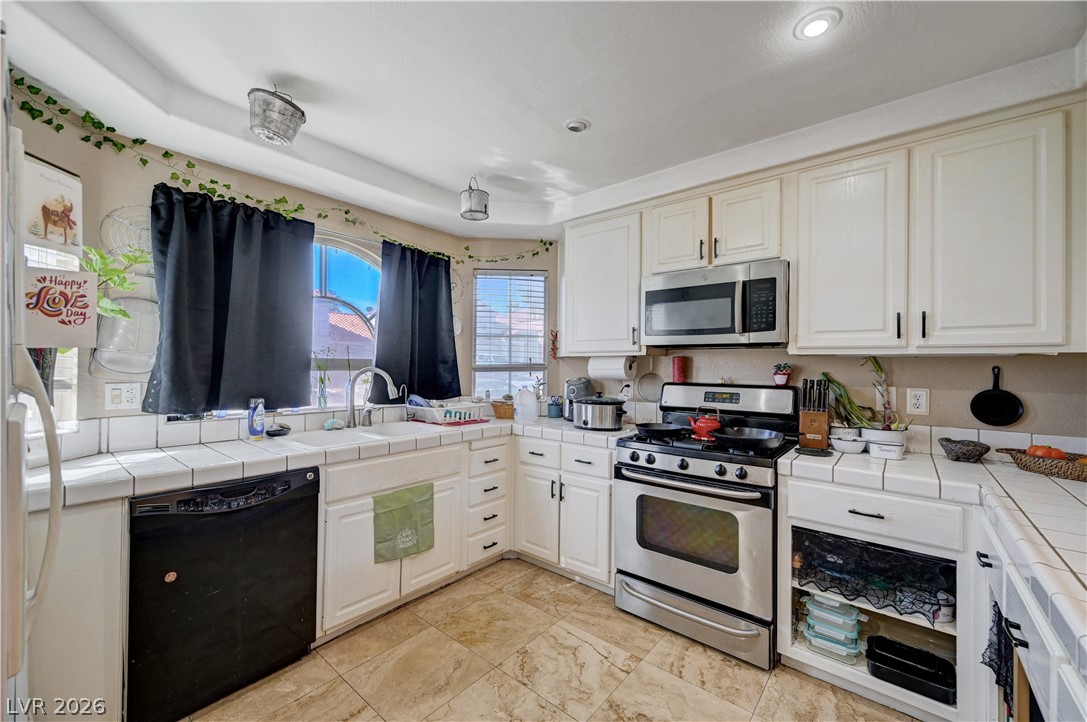 8752 Autumn Wreath Avenue Las Vegas NV 89129