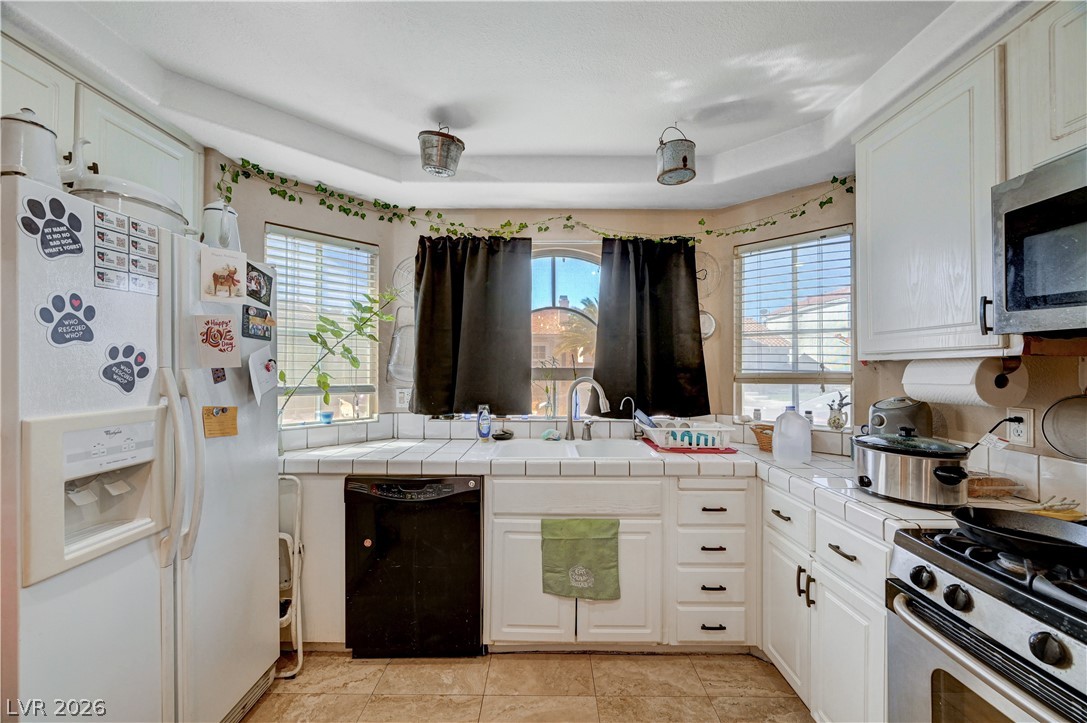 8752 Autumn Wreath Avenue Las Vegas NV 89129