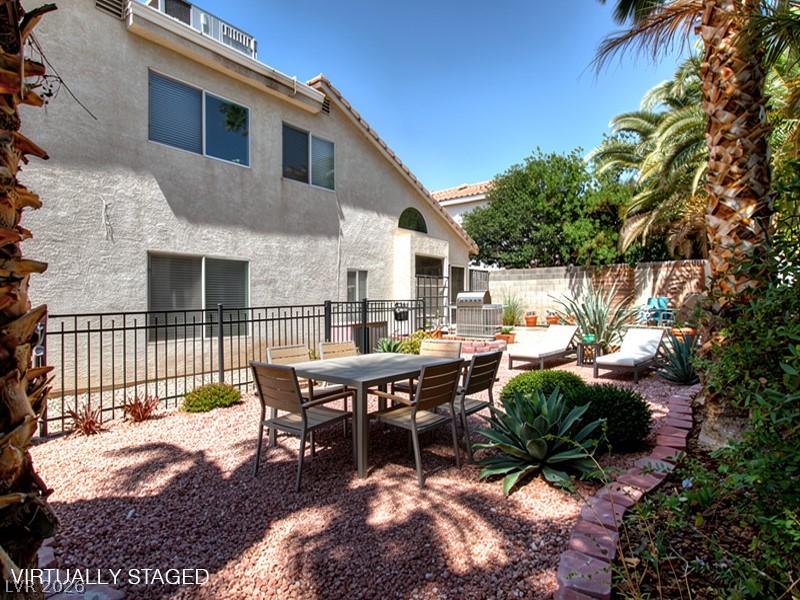 8752 Autumn Wreath Avenue Las Vegas NV 89129