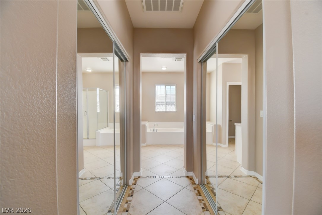 6612 Macdoogle Street Las Vegas NV 89166