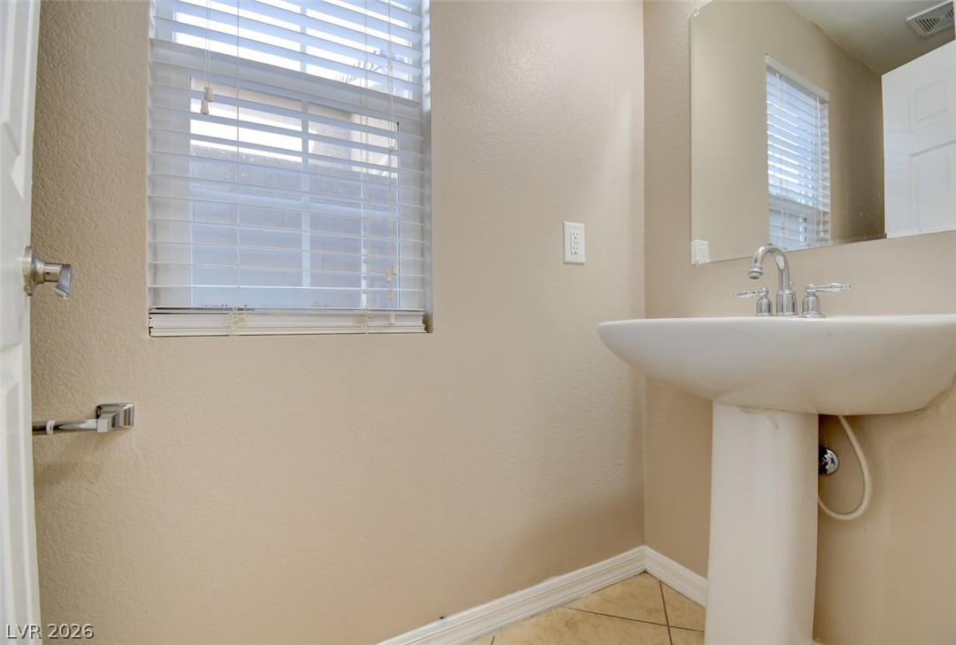 6612 Macdoogle Street Las Vegas NV 89166