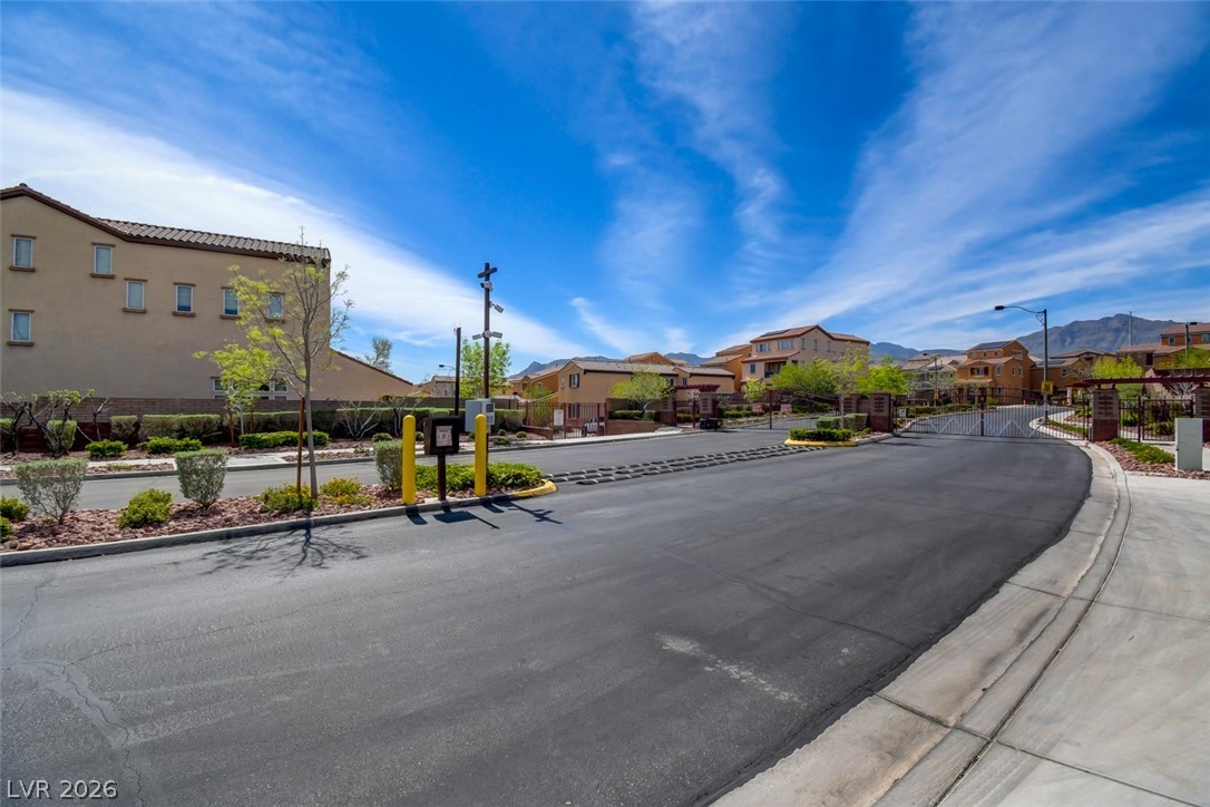 6612 Macdoogle Street Las Vegas NV 89166