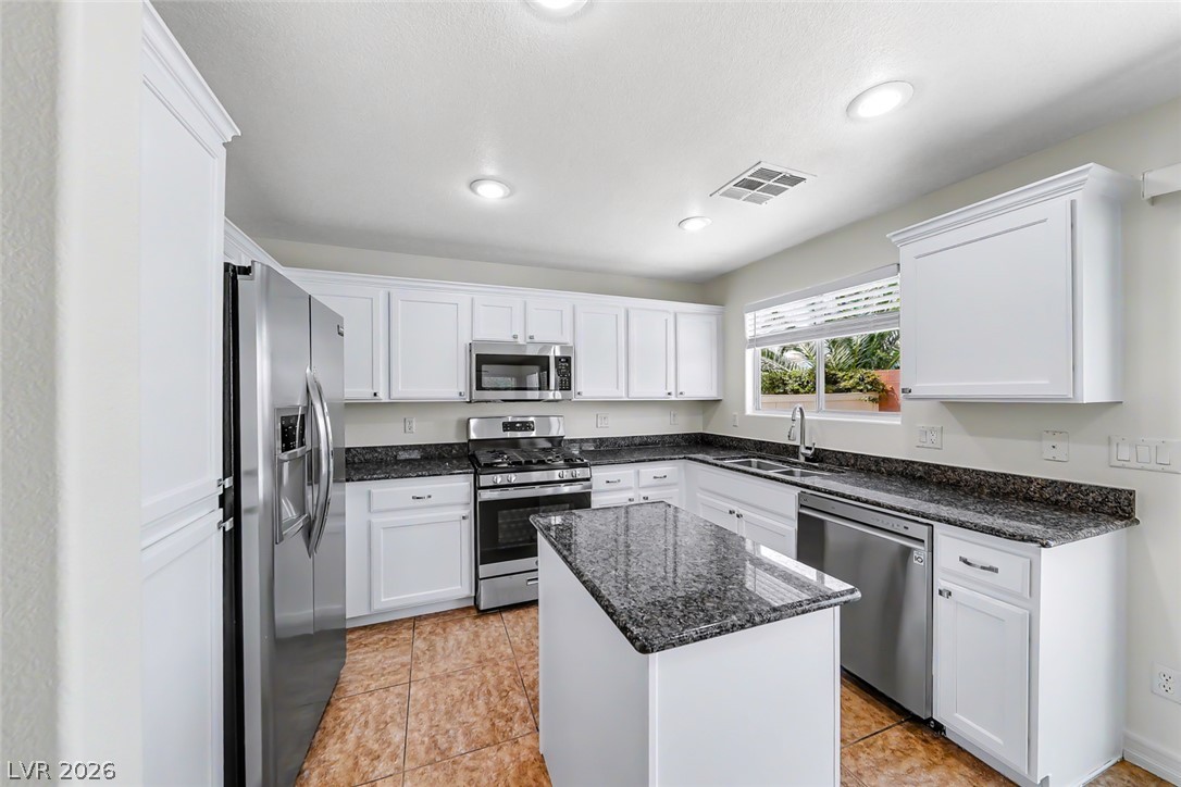 2704 Kona Crest Avenue Henderson NV 89052