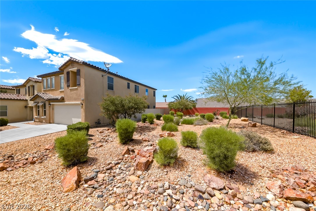 2704 Kona Crest Avenue Henderson NV 89052