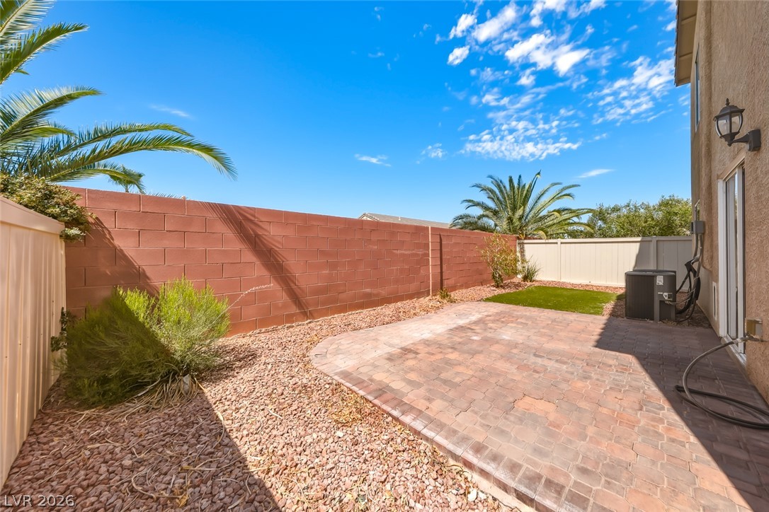 2704 Kona Crest Avenue Henderson NV 89052