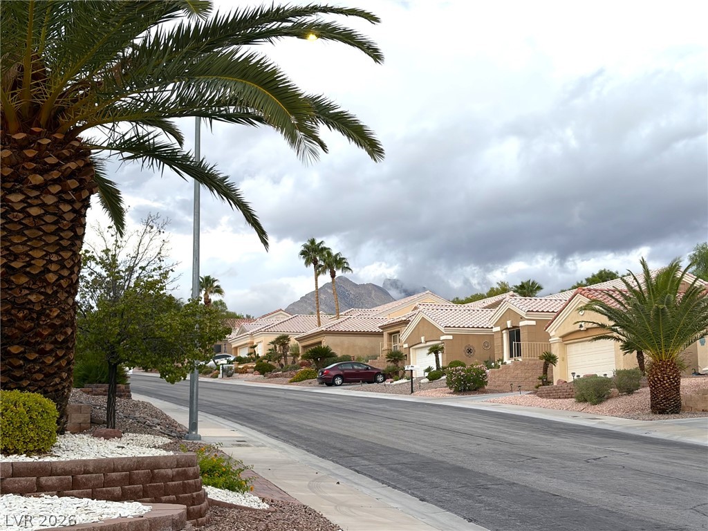 10709 Dover Creek Avenue Las Vegas NV 89134