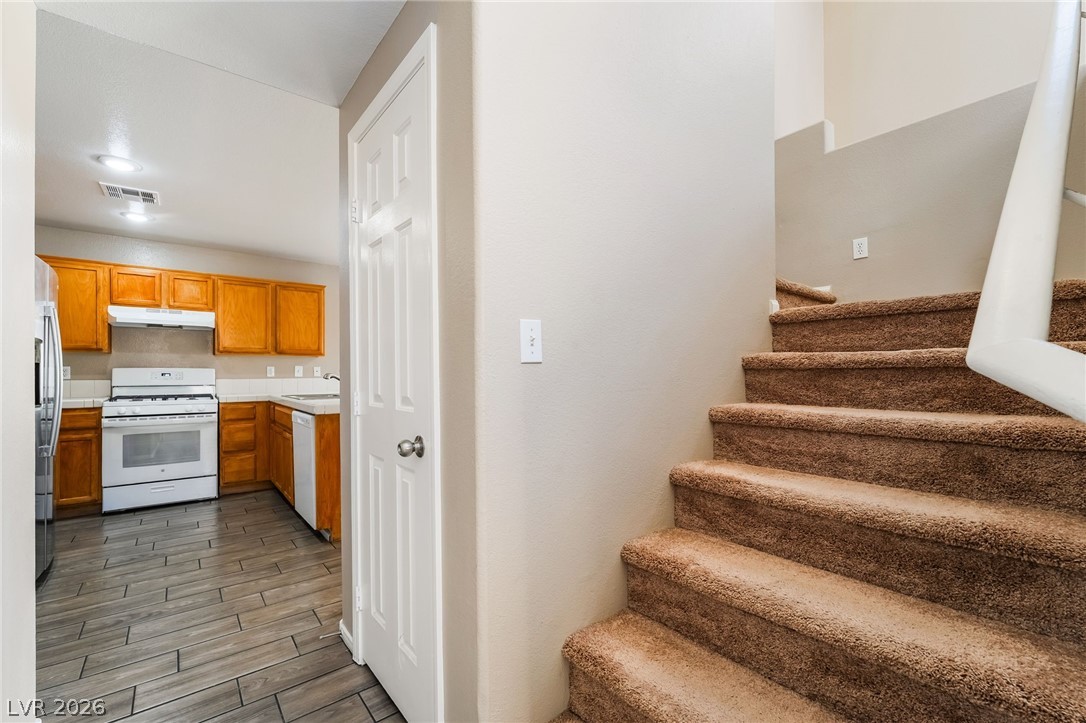 7429 Granada Willows Street Las Vegas NV 89139