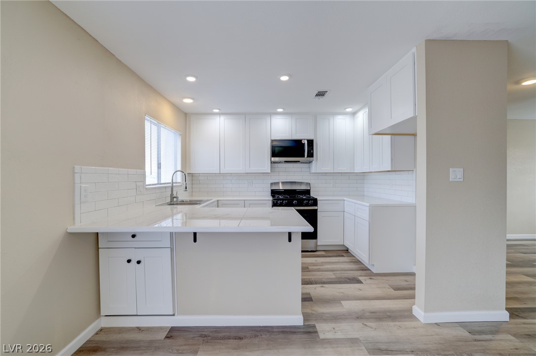 933 Palmhurst Drive Las Vegas NV 89145