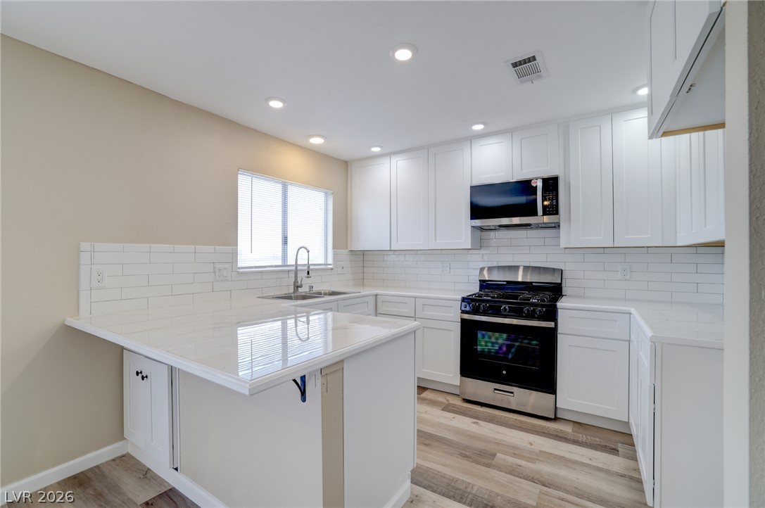 933 Palmhurst Drive Las Vegas NV 89145