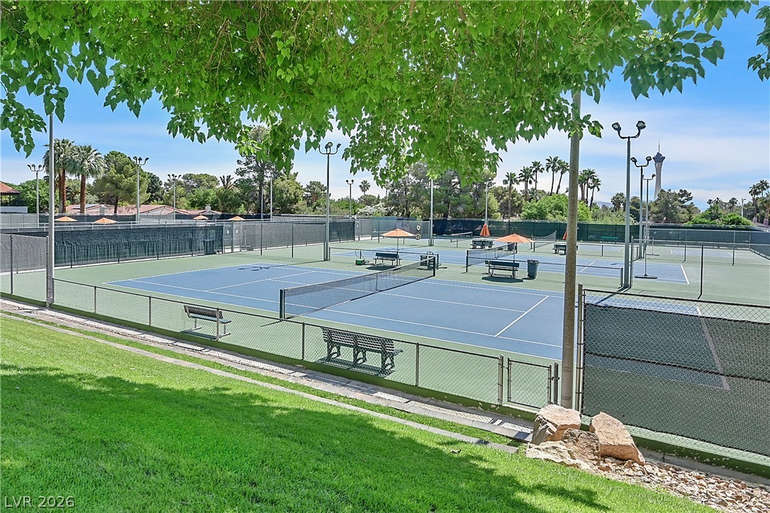3016 Calle De Laredo Las Vegas NV 89102