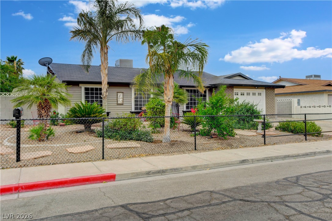 406 Ash Street Henderson NV 89015